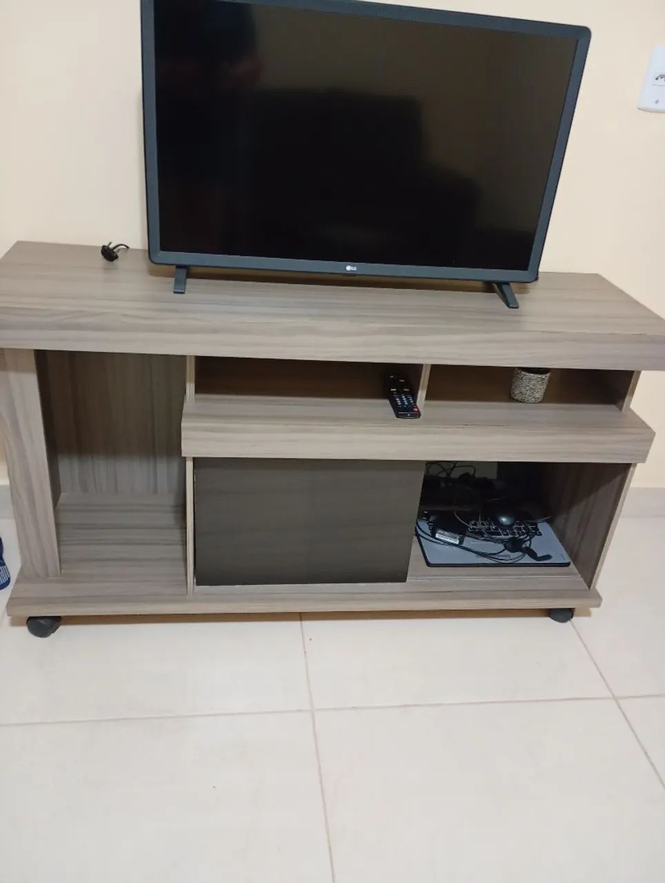 Rack semi novo MDF