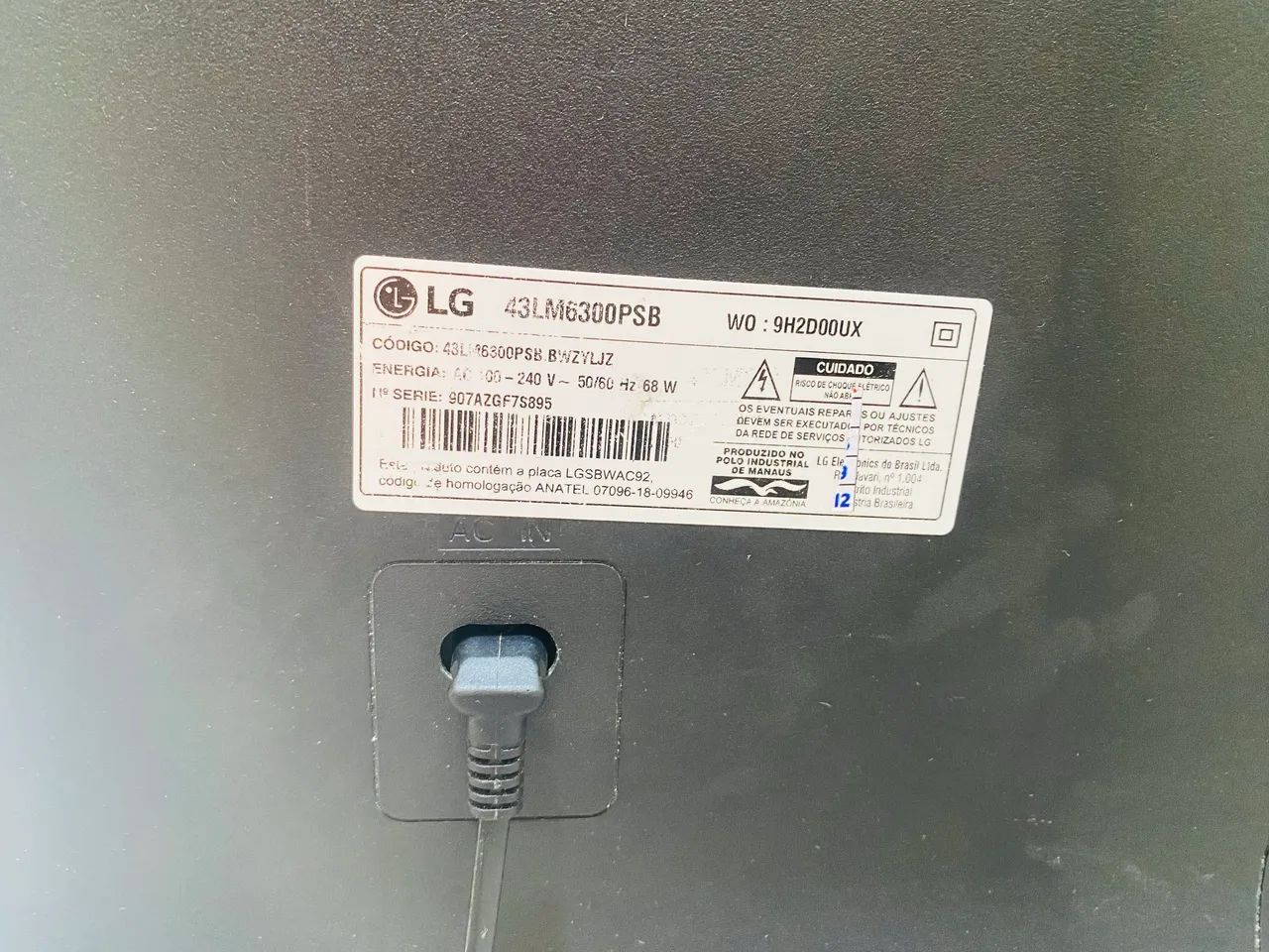 Tv LG 43 polegadas com defeito 