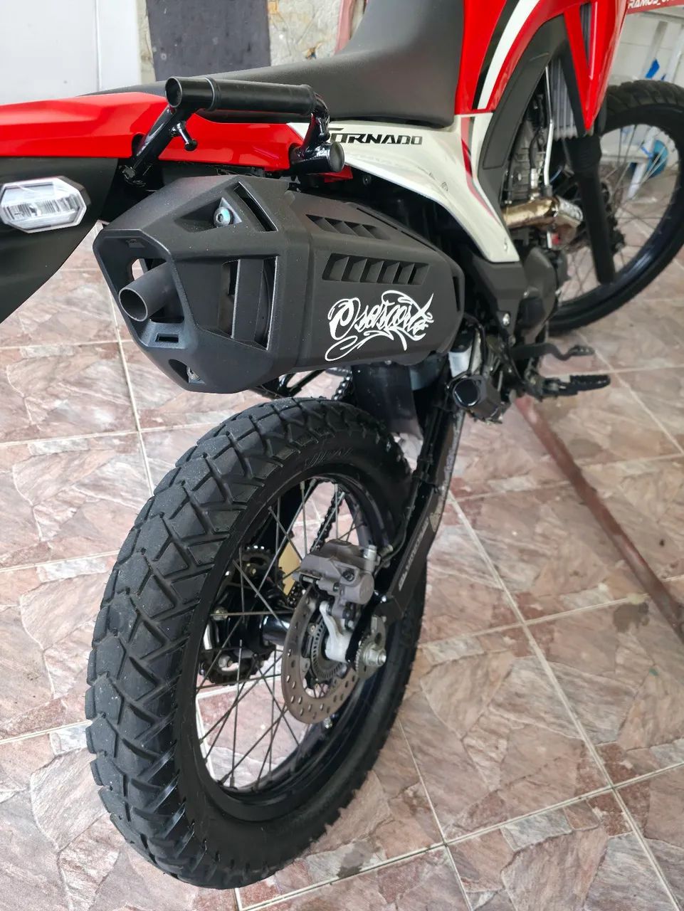 XR TORNADO 300L  - Foto 5