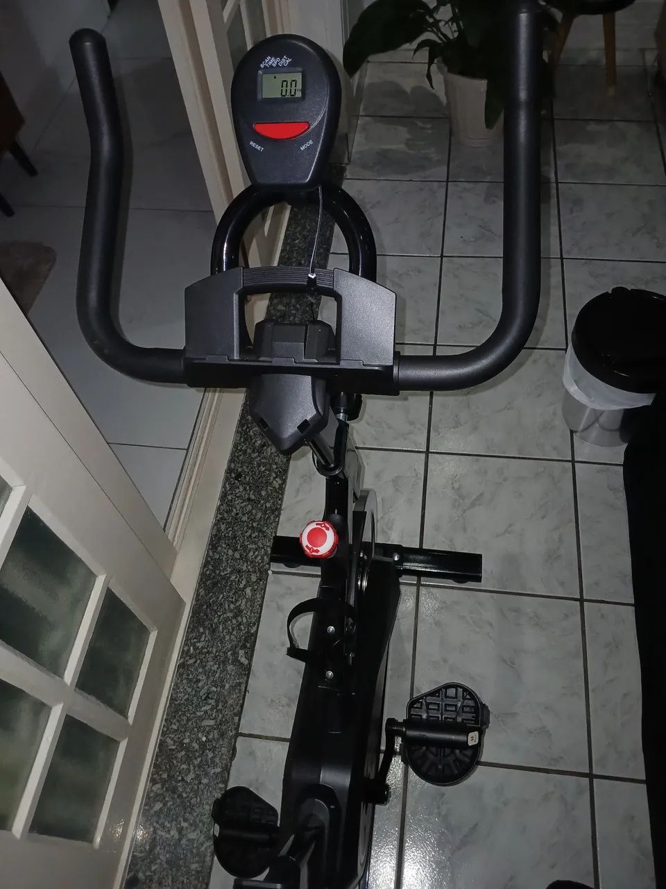 VENDE-SE BICICLETA ERGOMÉTRICA  - Foto 4