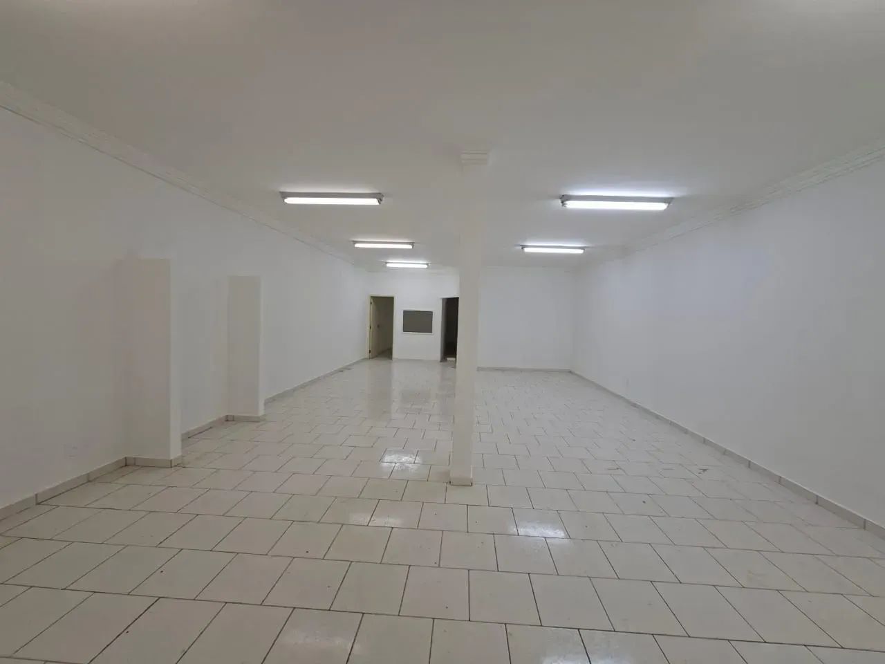 Imóvel para aluguel possui 100 metros quadrados em Centro - Anápolis - GO - Foto 4