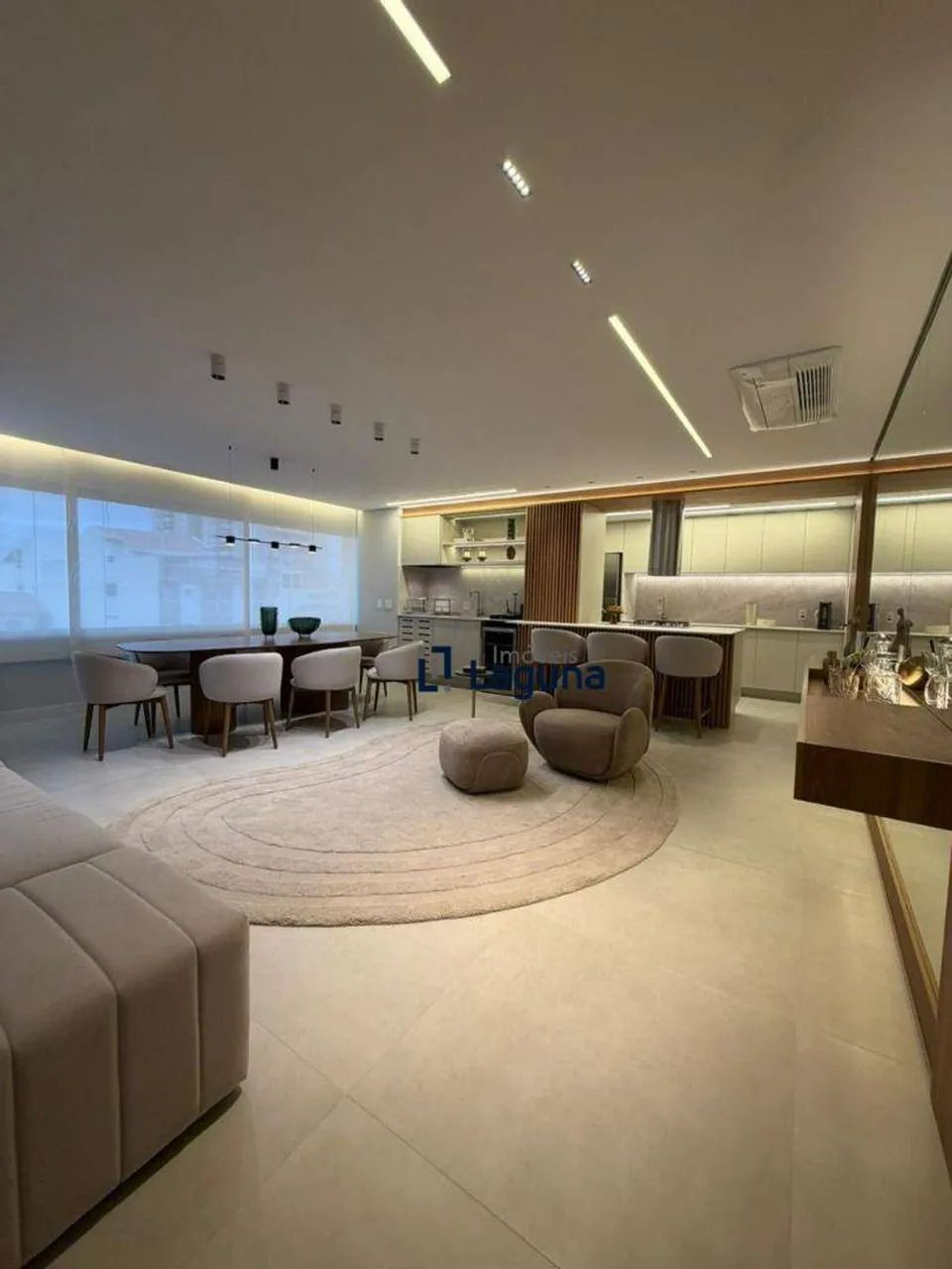 Apartamento com 3 dormitórios ,sendo 1 suíte em construção com 106 m2 , em prédio com laze