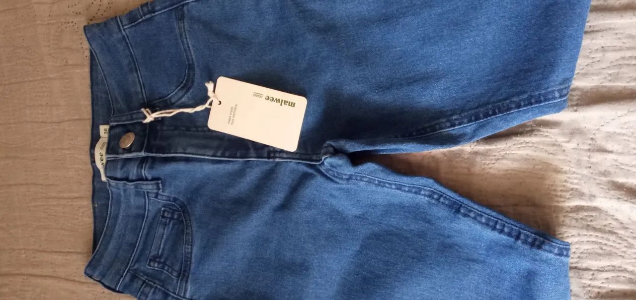 CALÇA JEANS NOVA COM LYCRA, NUMERO:36 MARCA: MALWEE  - Foto 2