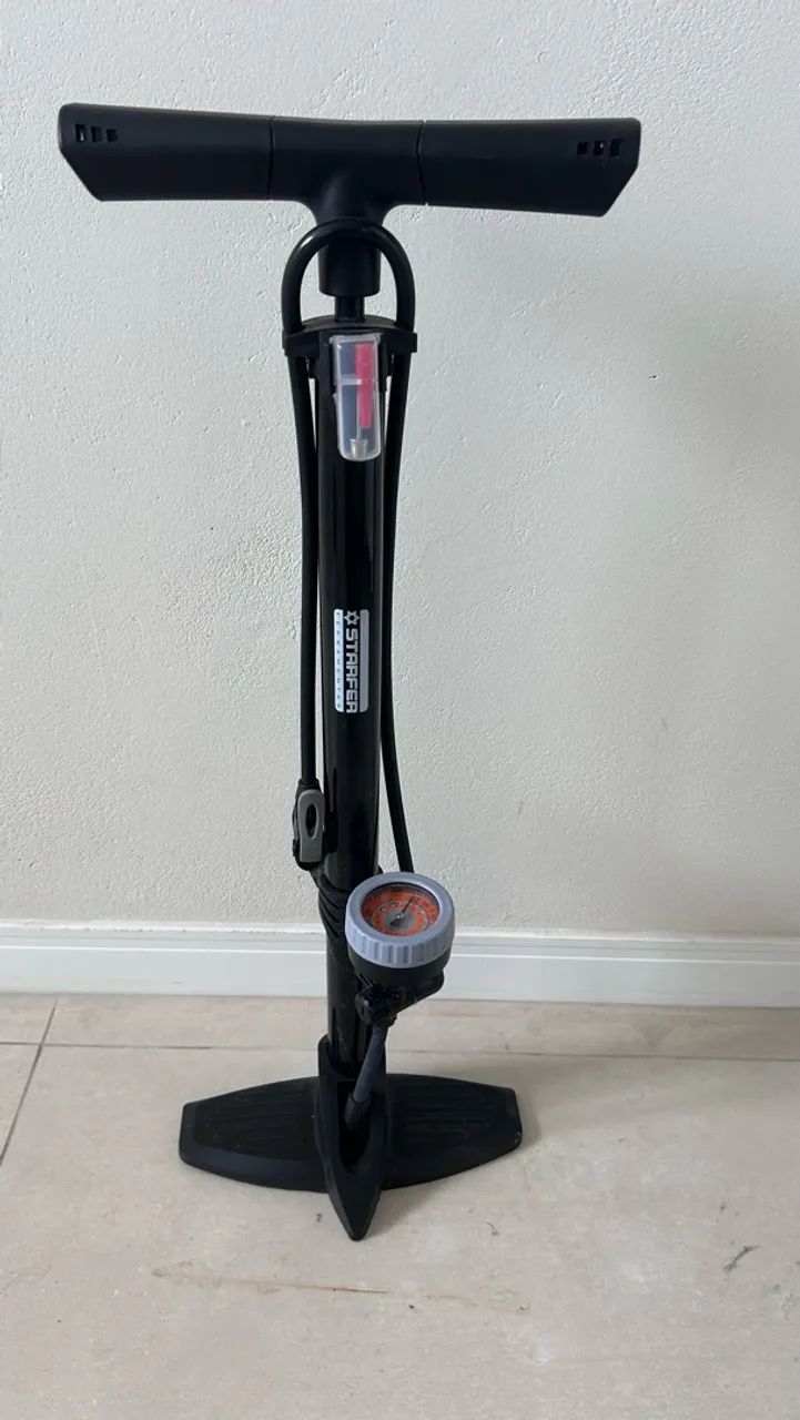 Bomba de ar para encher pneus e bolas 