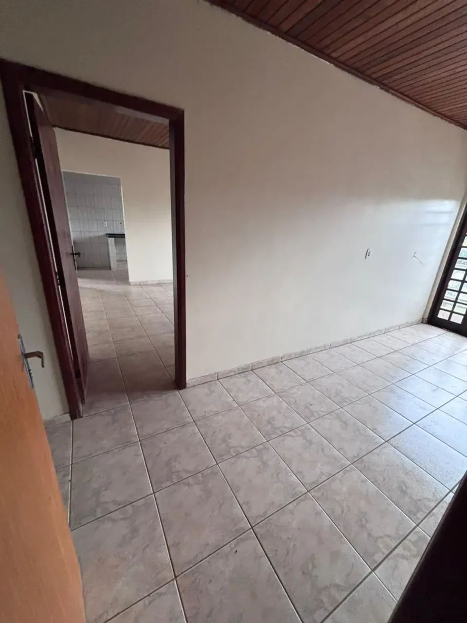 EXCELENTE APARTAMENTO COM 03 QUARTOS EM LUZIÂNIA - Foto 3