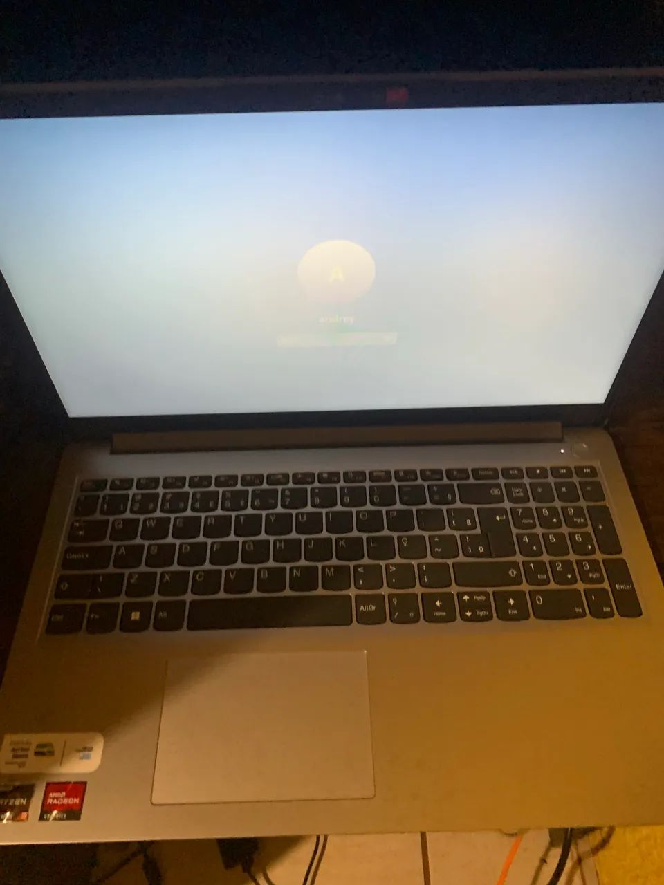 VENDO NOTEBOOK LENOVO IDEAPAD 1 15AMN7