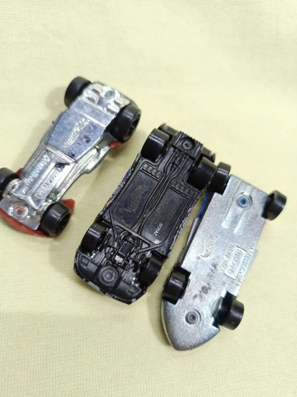 3 carrinhos Hotwheels. - Foto 3