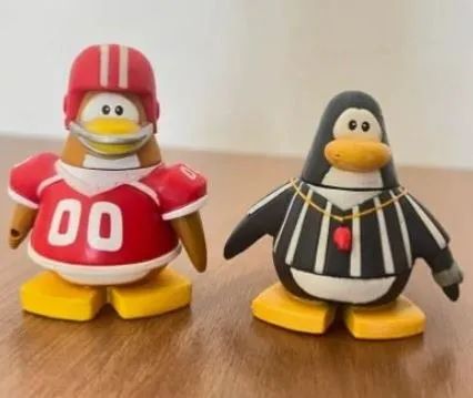 Jogador e Juiz Club Penguin