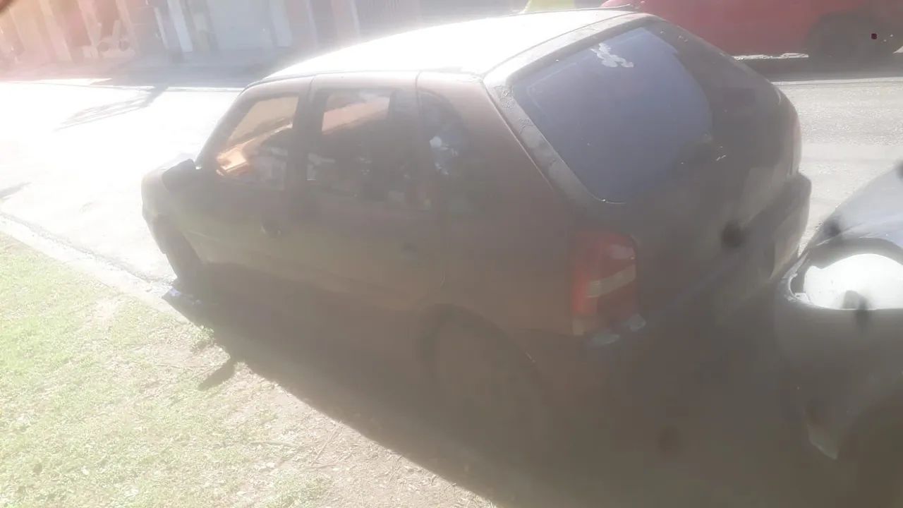 Gol para retirada de peças  - Foto 3