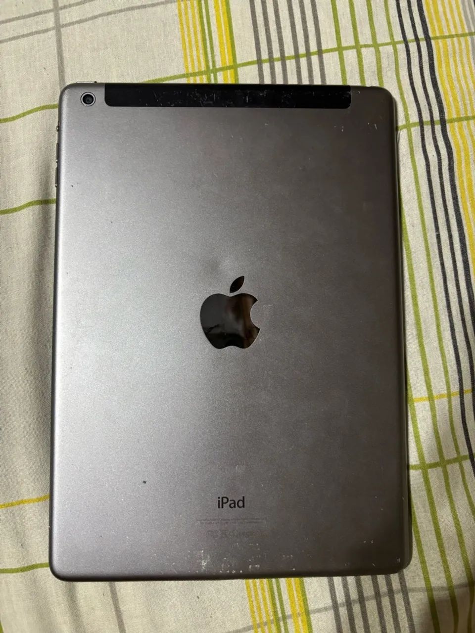 iPad Air (tela trincada) funcionando perfeitamente. Aceitos propostas! - Foto 4