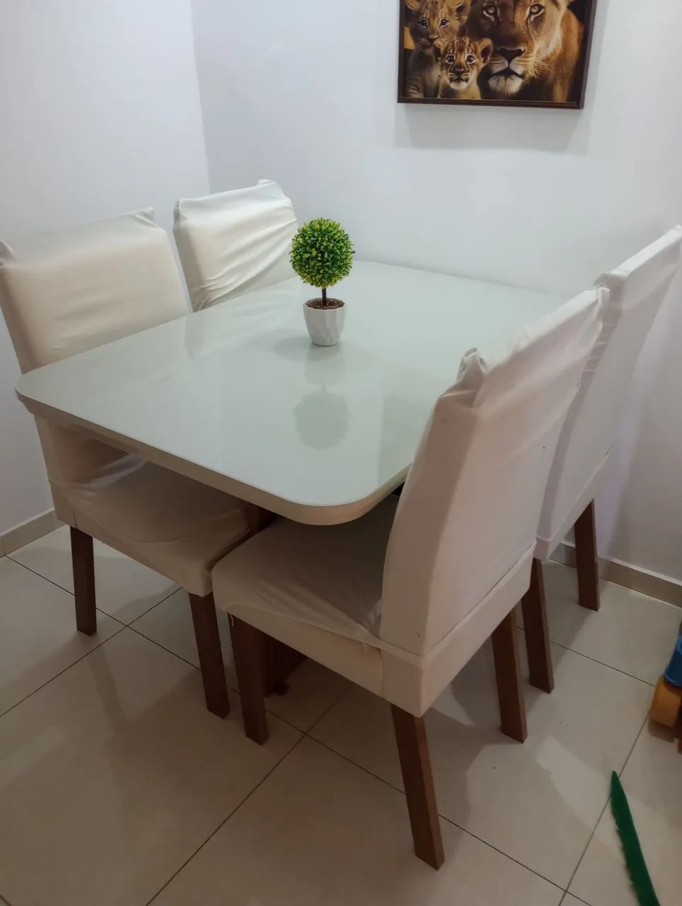 Mesa jantar  120CM semi nova