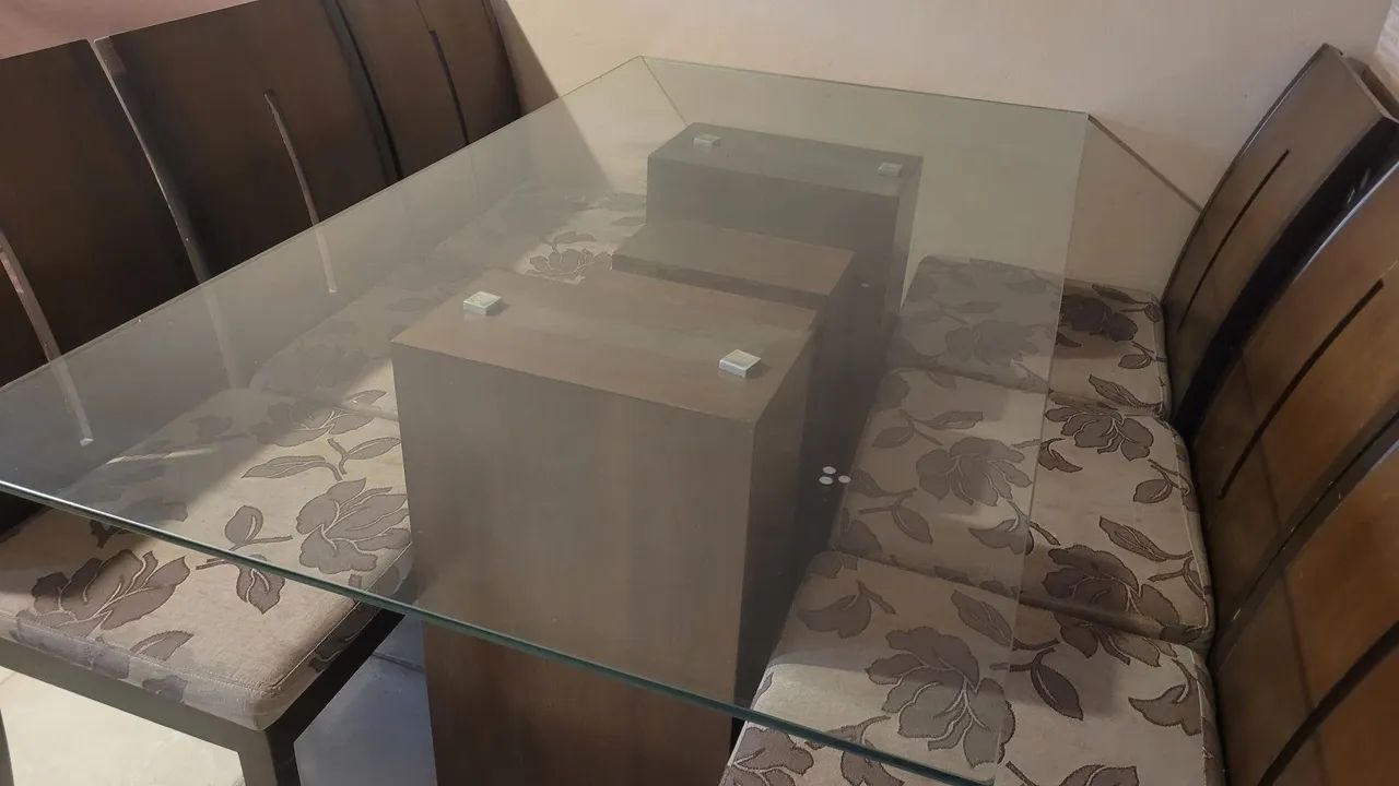 Mesa de vidro com 6 cadeiras - Foto 3