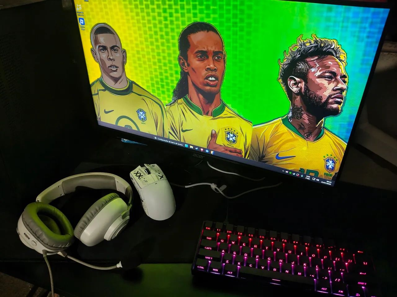 VENDE-SE PC GAMER, RODA DE TUDO