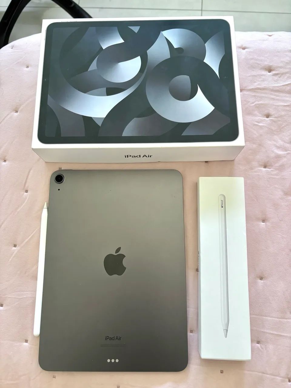 Ipad Air 5 64 GB Wifi Cinza Espacial + Apple Pencil usados - Foto 2
