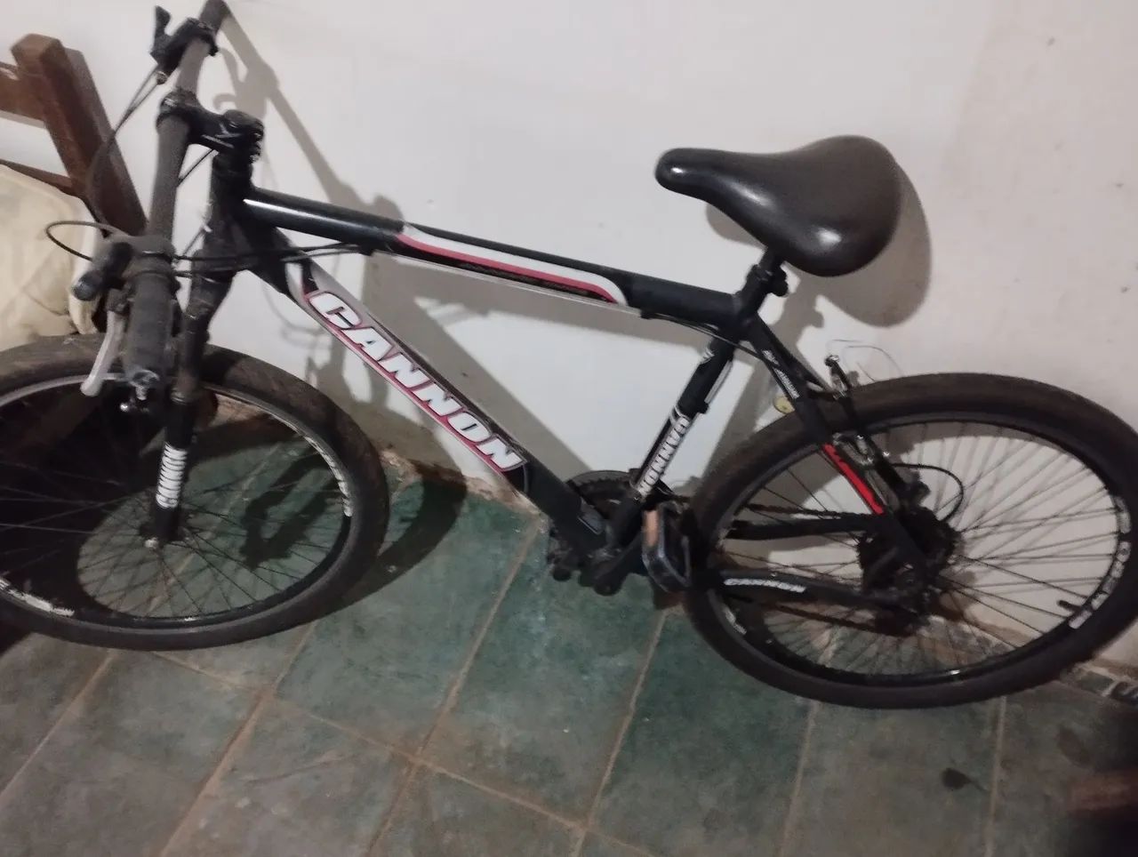 Bicicleta aro 26 com marcha 