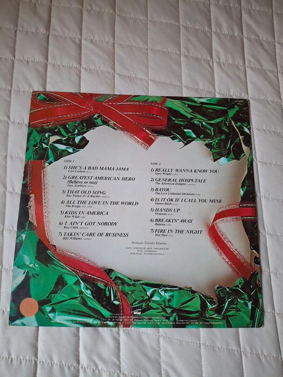 Disco de Vinil MUSIC IS PRESENT - Foto 2