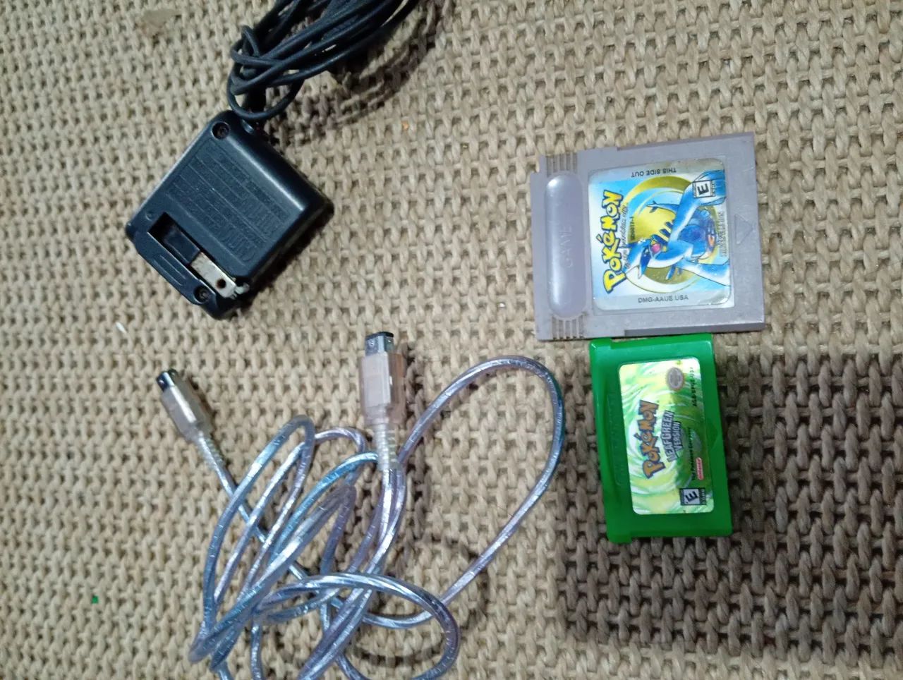 Carregador e jogo e cabo GBA