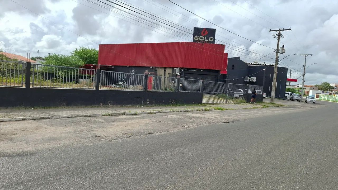 Excelente prédio comercial com área de  1.400m=2, alugado à academia R$ 10.000,00 o - Foto 12