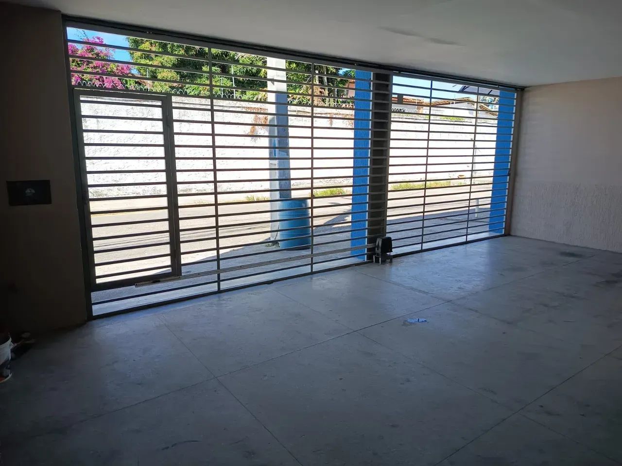 Ponto comercial/Loja/Box para aluguel com 200 metros quadrados - Foto 2