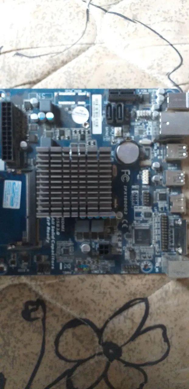 Placa mãe Ipx1800G2 com cooler