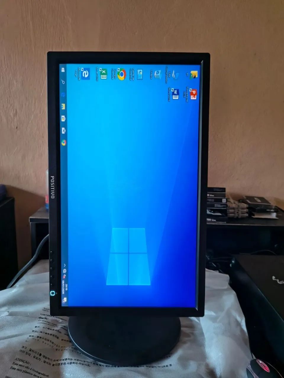 Monitor 20 polegadas dvi vga - Foto 3