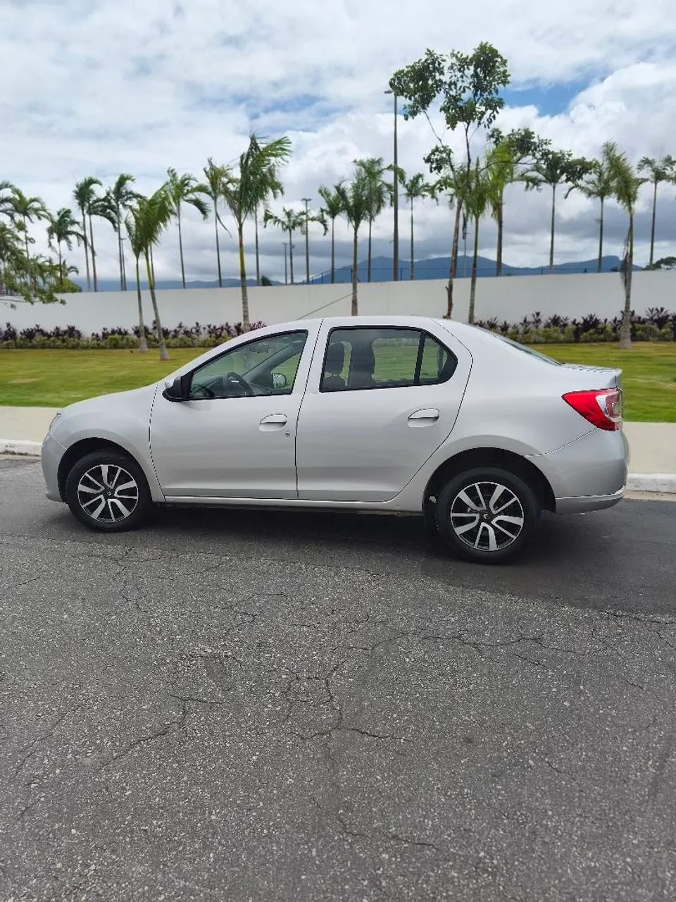 Renault Logan Dynamique Flex 1.6 16V 4P 2019 - Foto 11