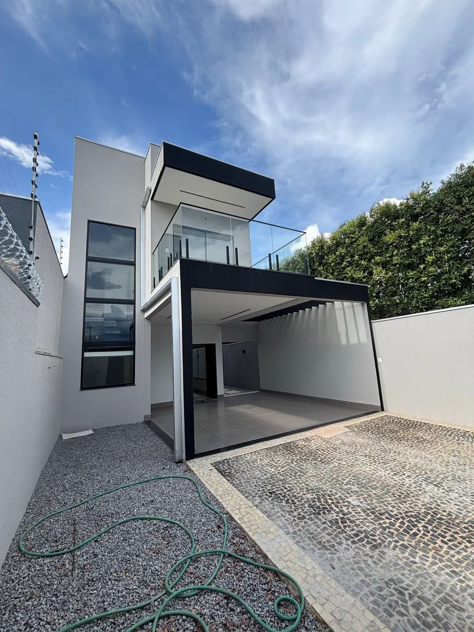 Vendo sobrado na 409 sul 