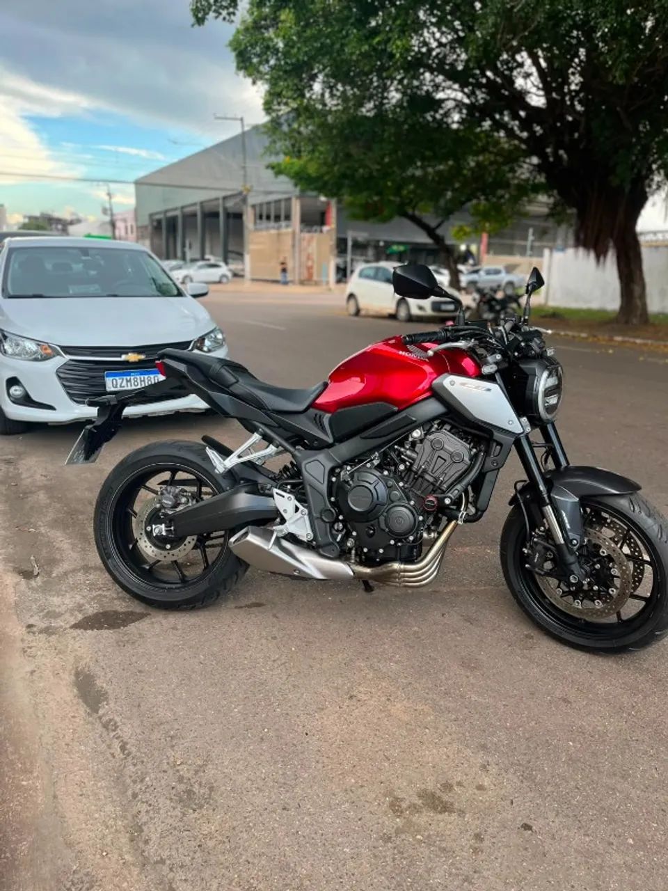CB 650R - Foto 4