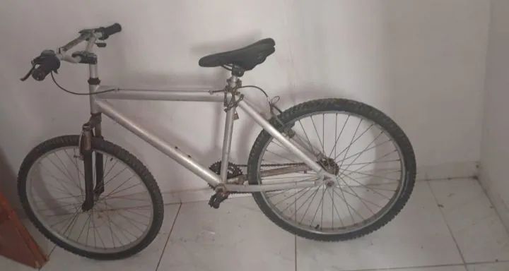Bicicleta de alumínio  - Foto 3