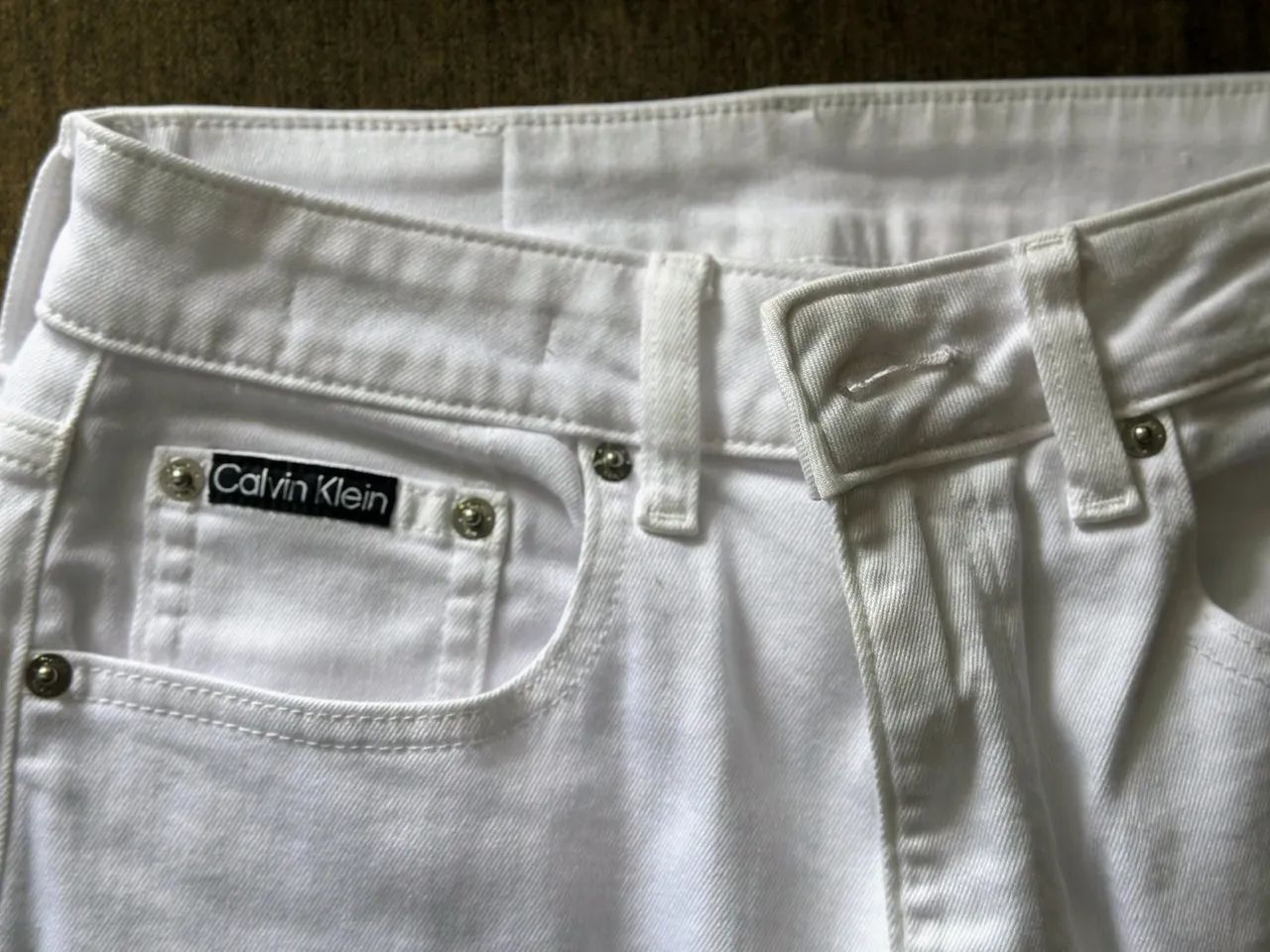Vendo calça da Calvin Klein nova ! Original - Foto 2
