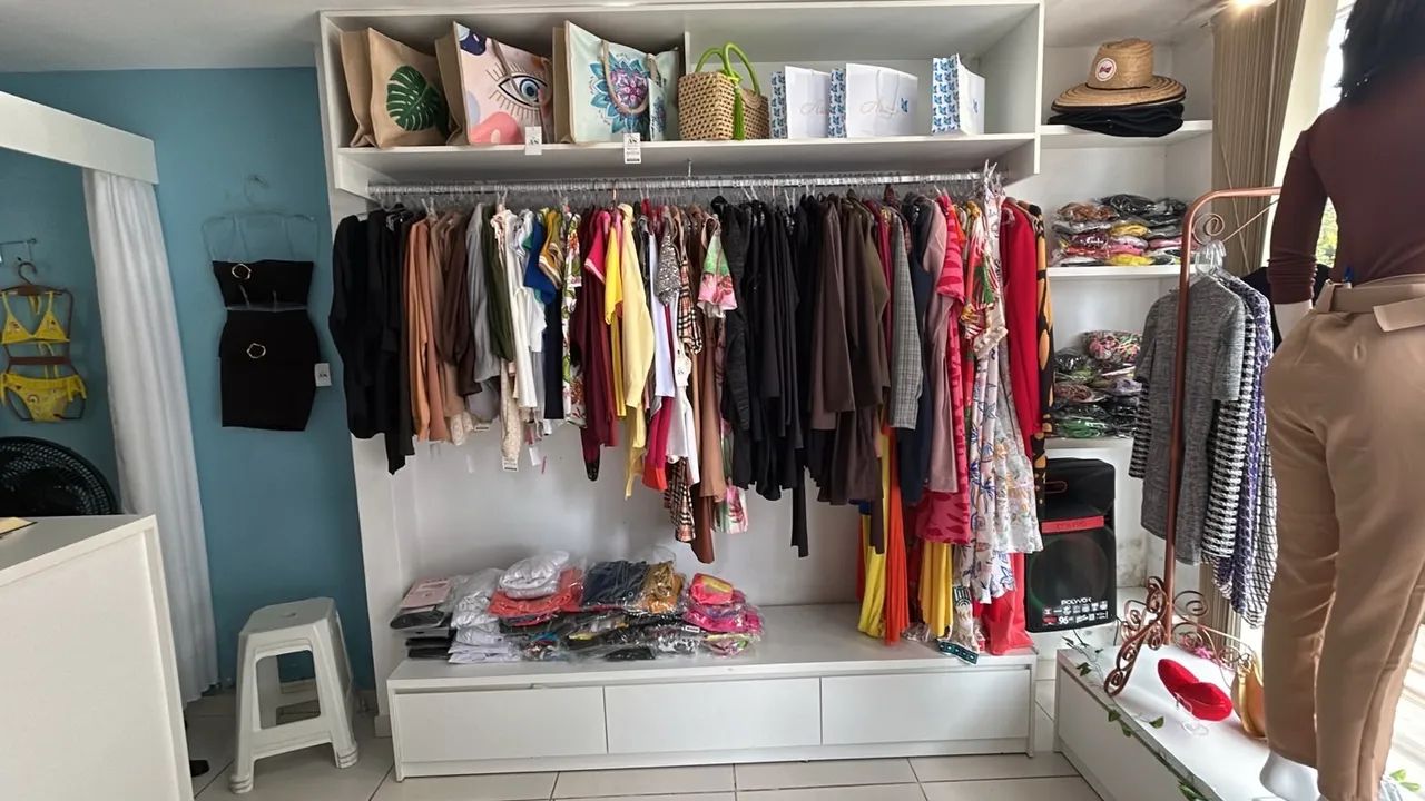 Armário com arara para loja - Foto 2