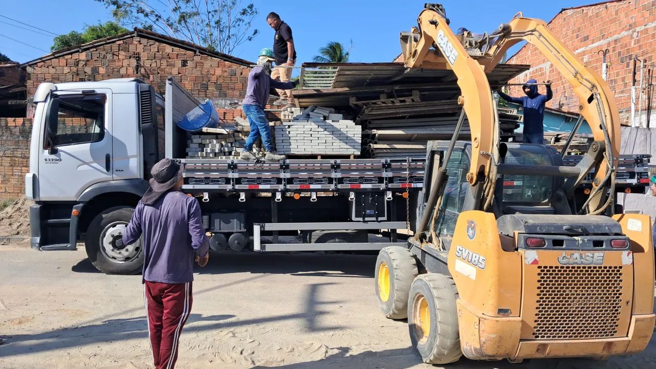 Frete caminhão com carroceria grande  - Foto 4
