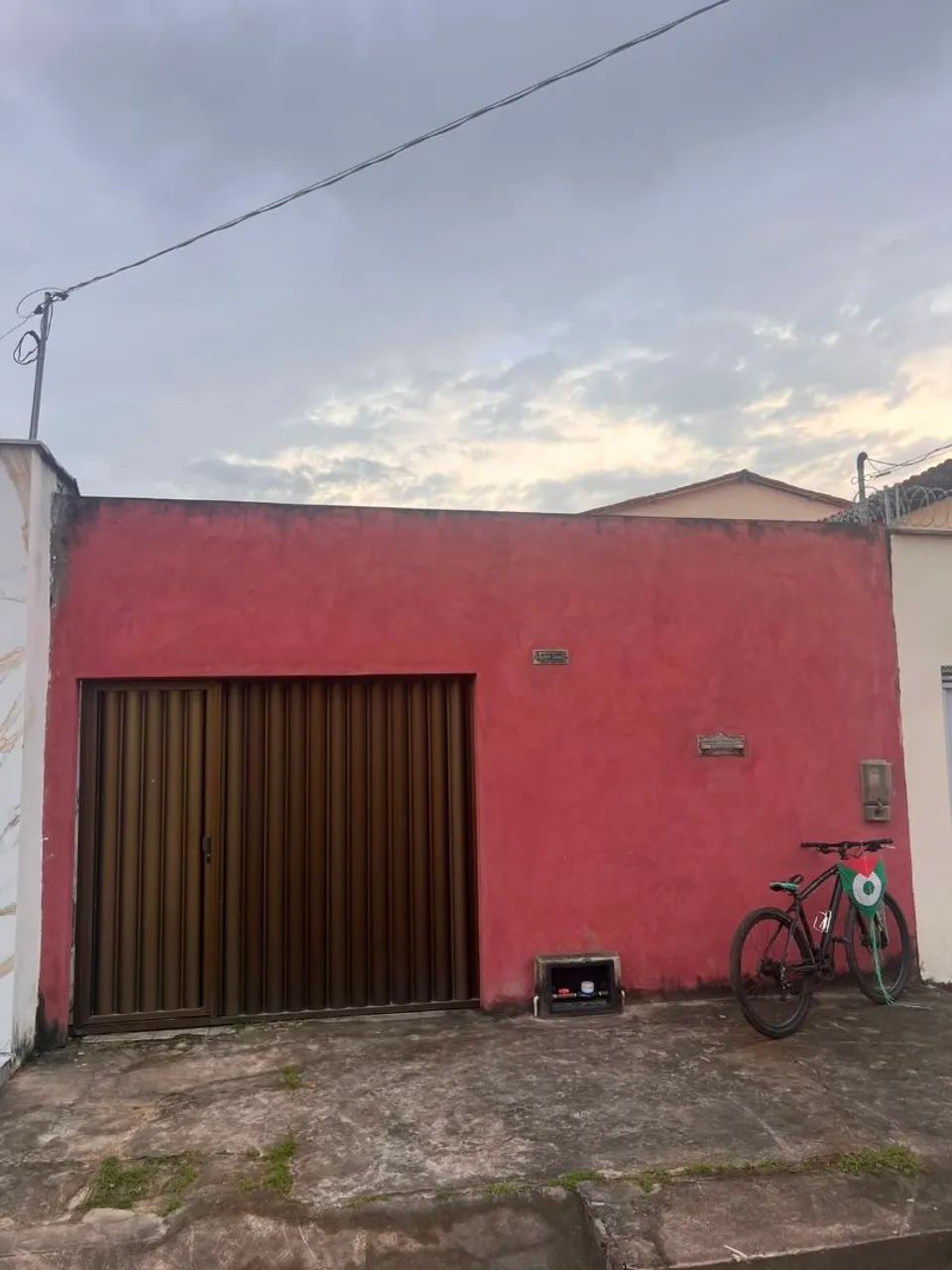 ?CASA NA CIDADE OPERÁRIA ?
