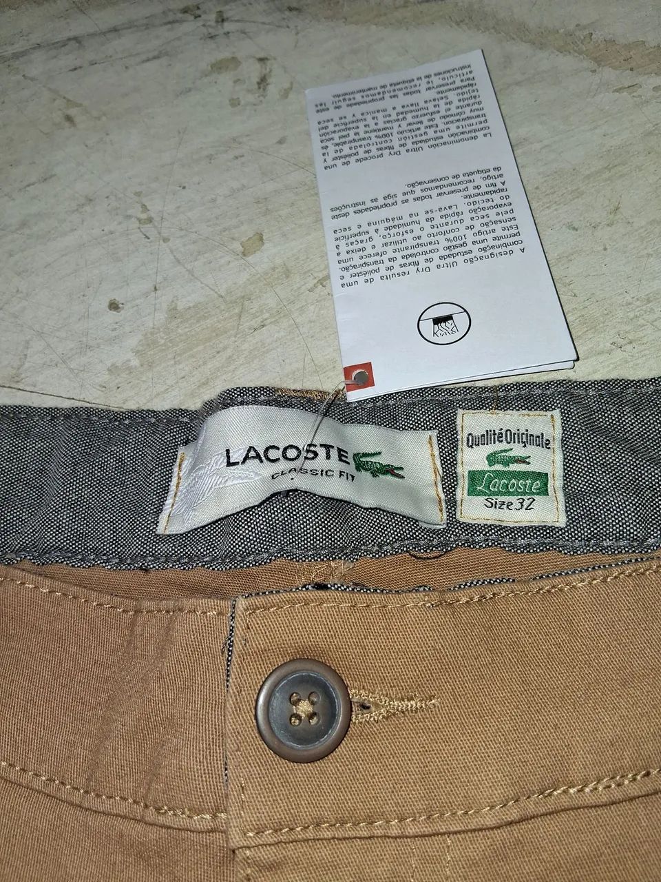Bermuda nova Lacoste tamanho 42 - Foto 2