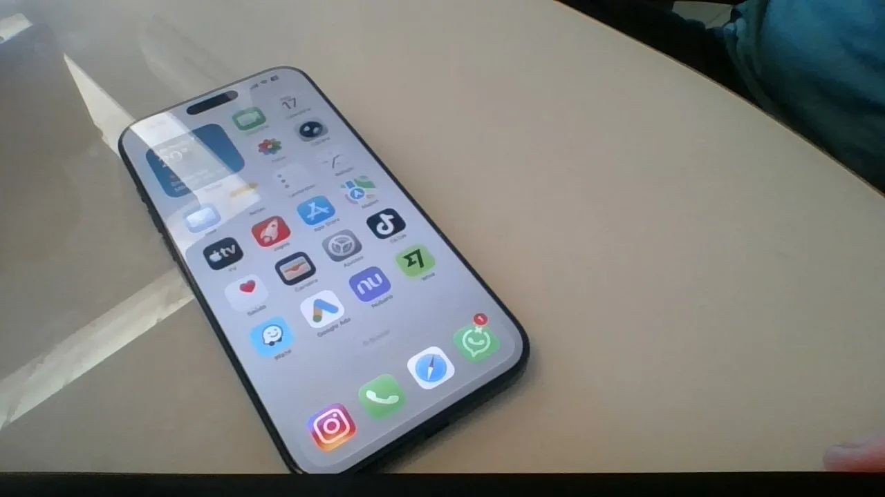 iPhone 17 Pro Max Novo Vendo/Troco  - Foto 3