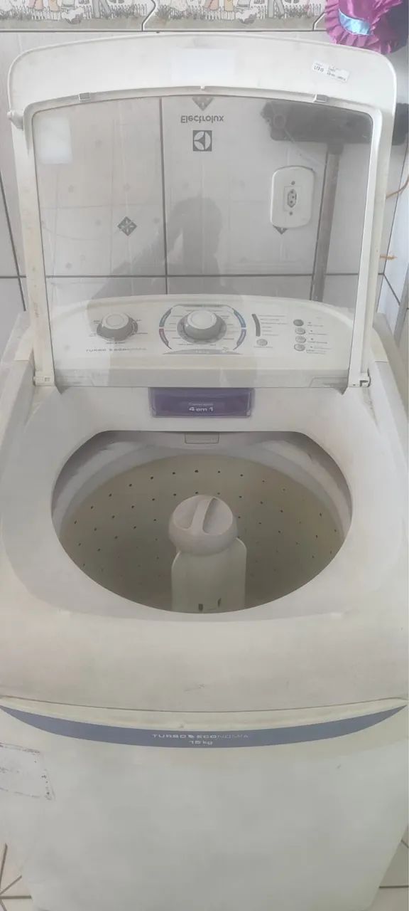 Máquina de lavar Eletrolux 15kg $680,00 pra vender logo  - Foto 5