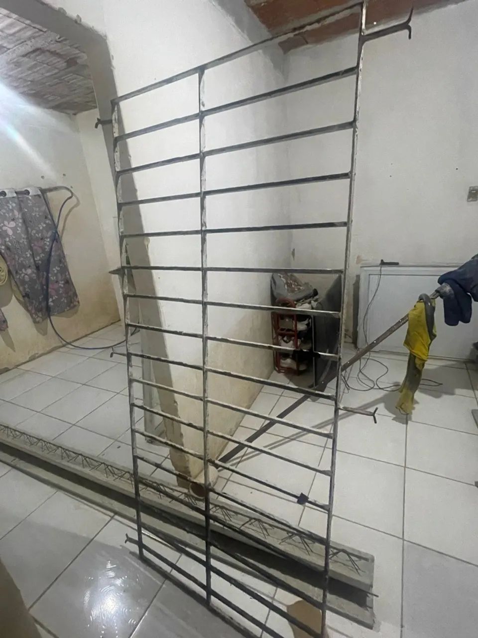 Grade e portão - Foto 3