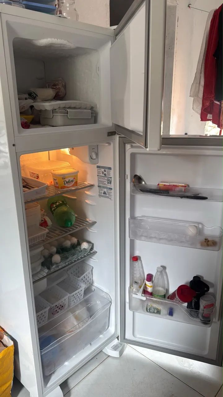  Geladeira Electrolux  - Foto 4
