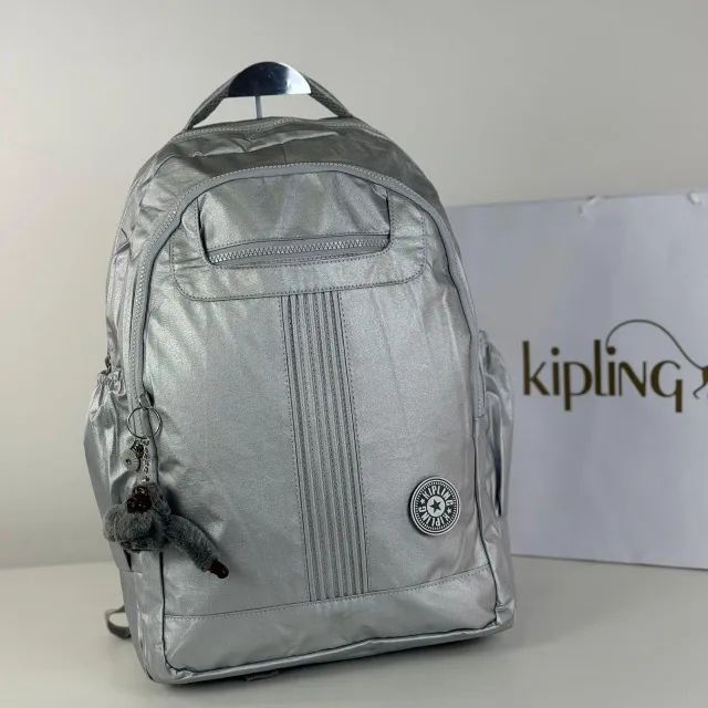 Mochila Plisada Metalizada Kipling 
