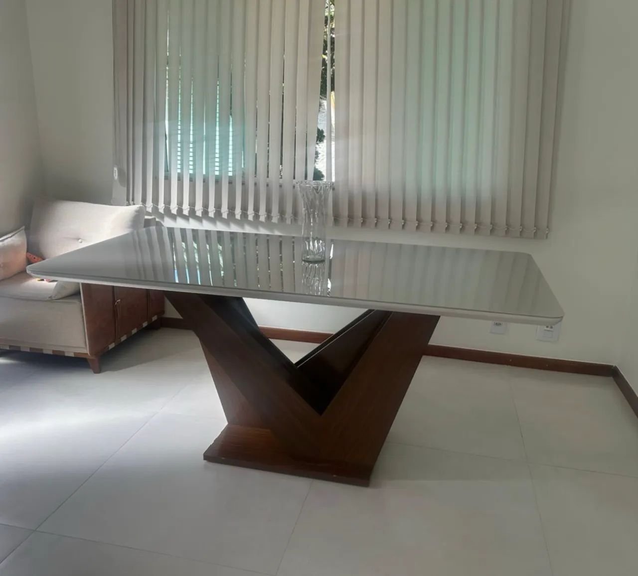 Mesa 6 lugares / sem as cadeiras 