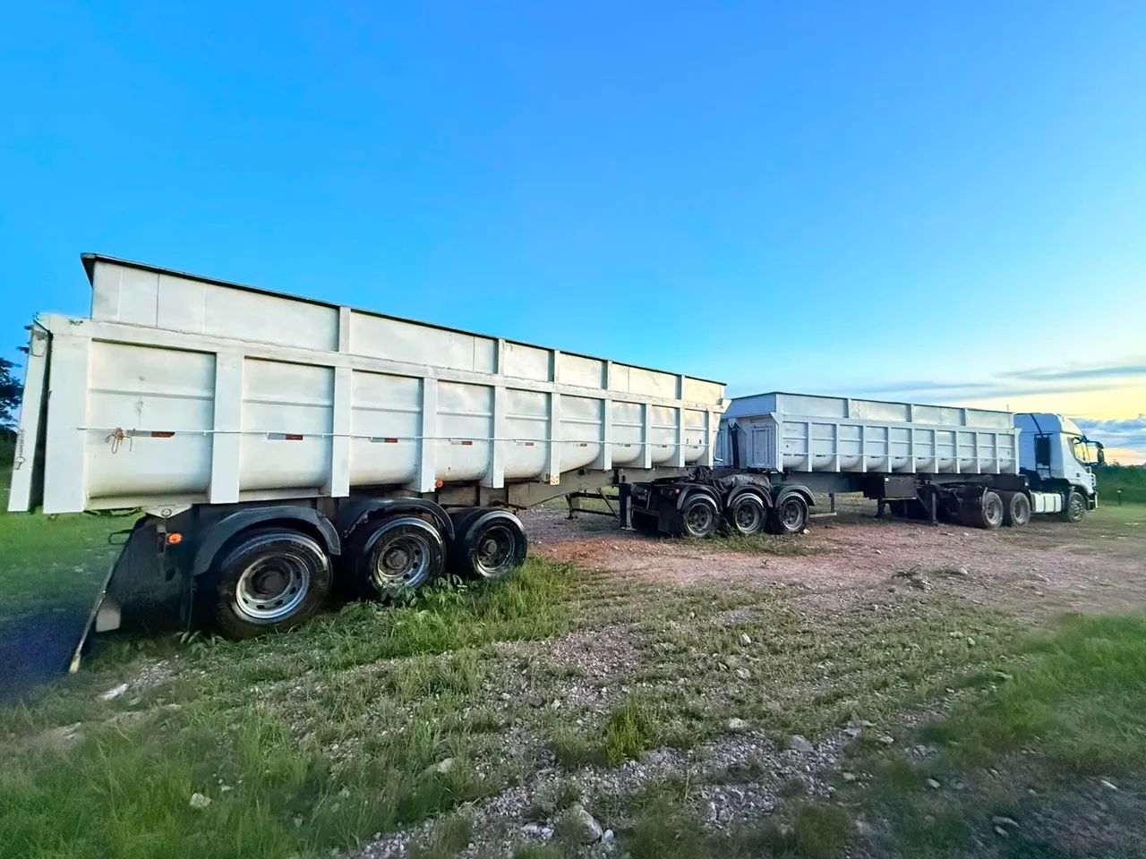 IVECO STRALIS 480 COM 9 EIXOS CAÇAMBA  - Foto 3