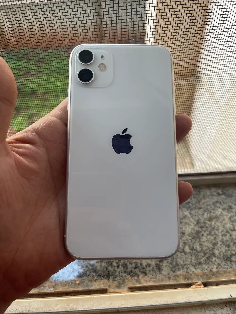 iPhone 11 Branco  - Foto 2