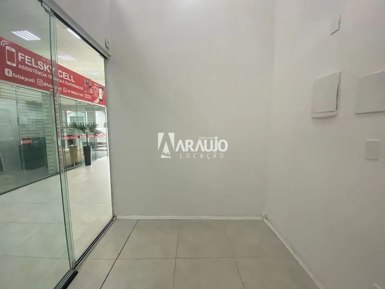 Sala comercial para alugar no Centro - Itajaí