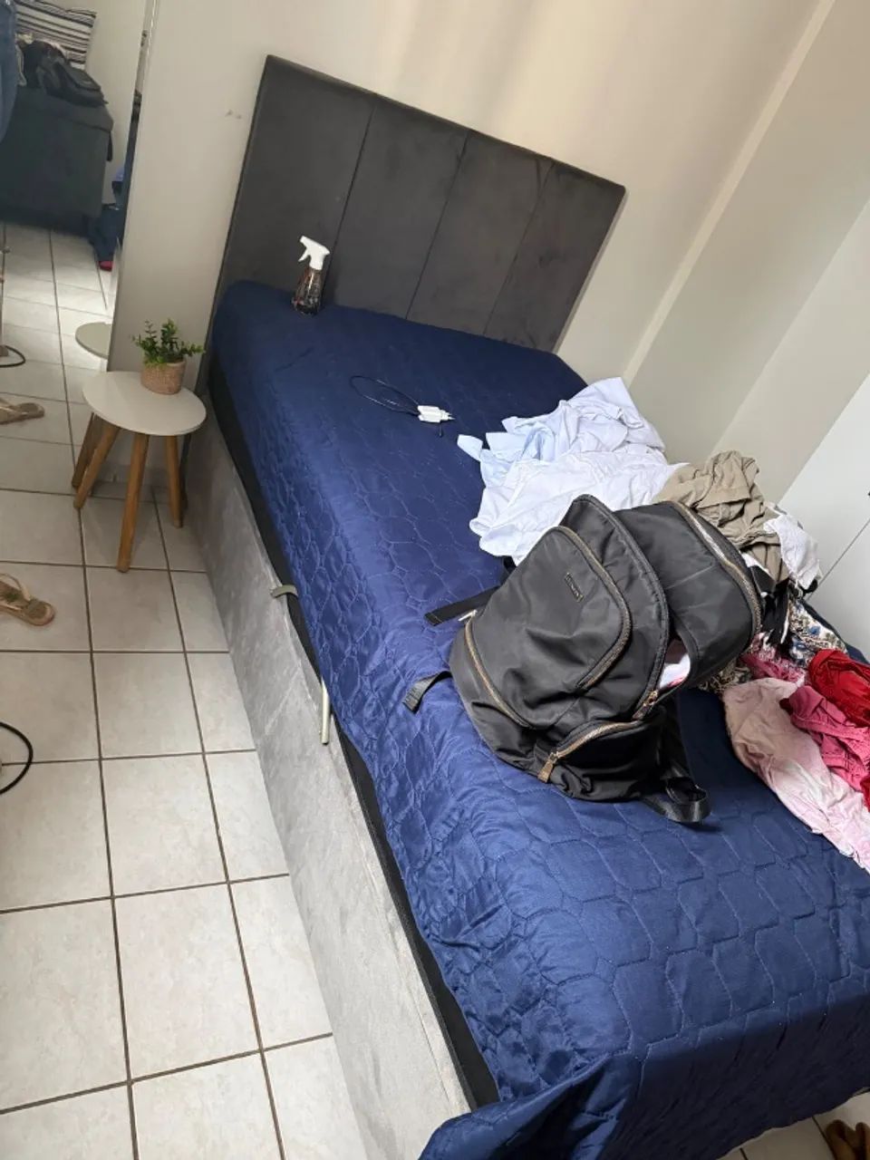 Jogo de cama com cabeceira e box baú e colchão 