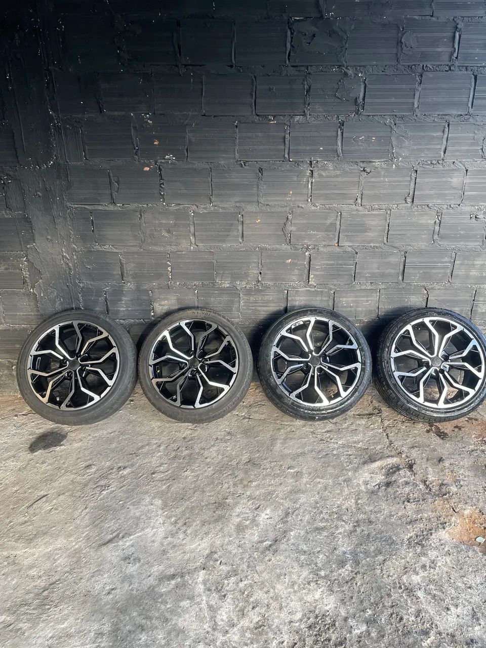 Rodas aro 17 4x108 R$3500 - Foto 4
