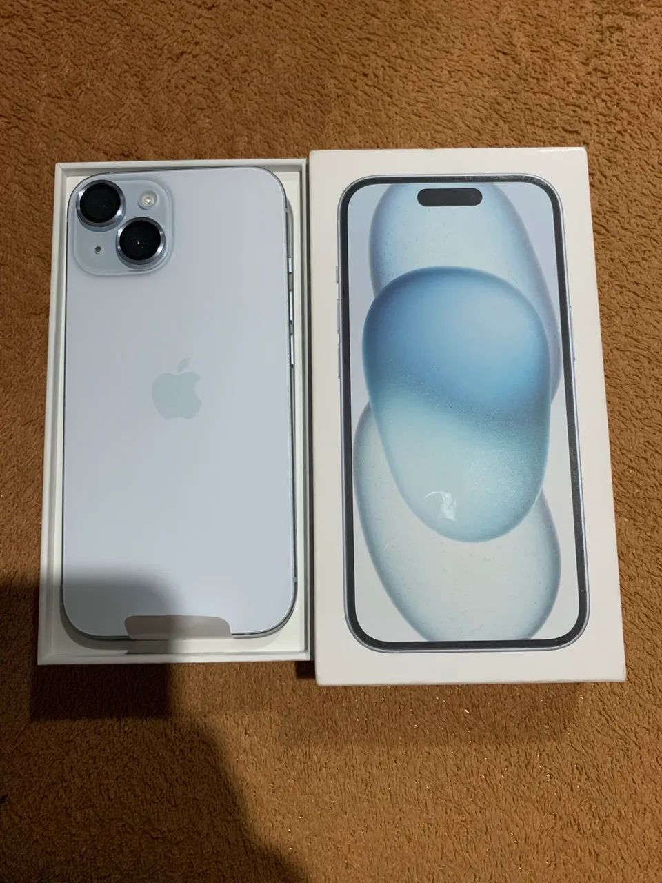 iPhone 15 - 256 GB 
