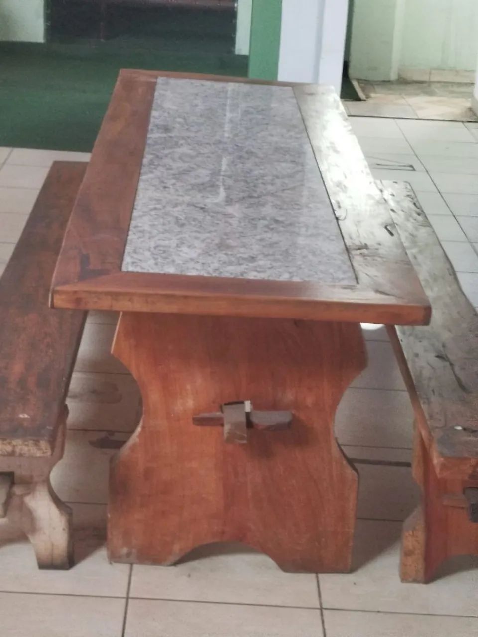mesa de madeira grande  - Foto 3