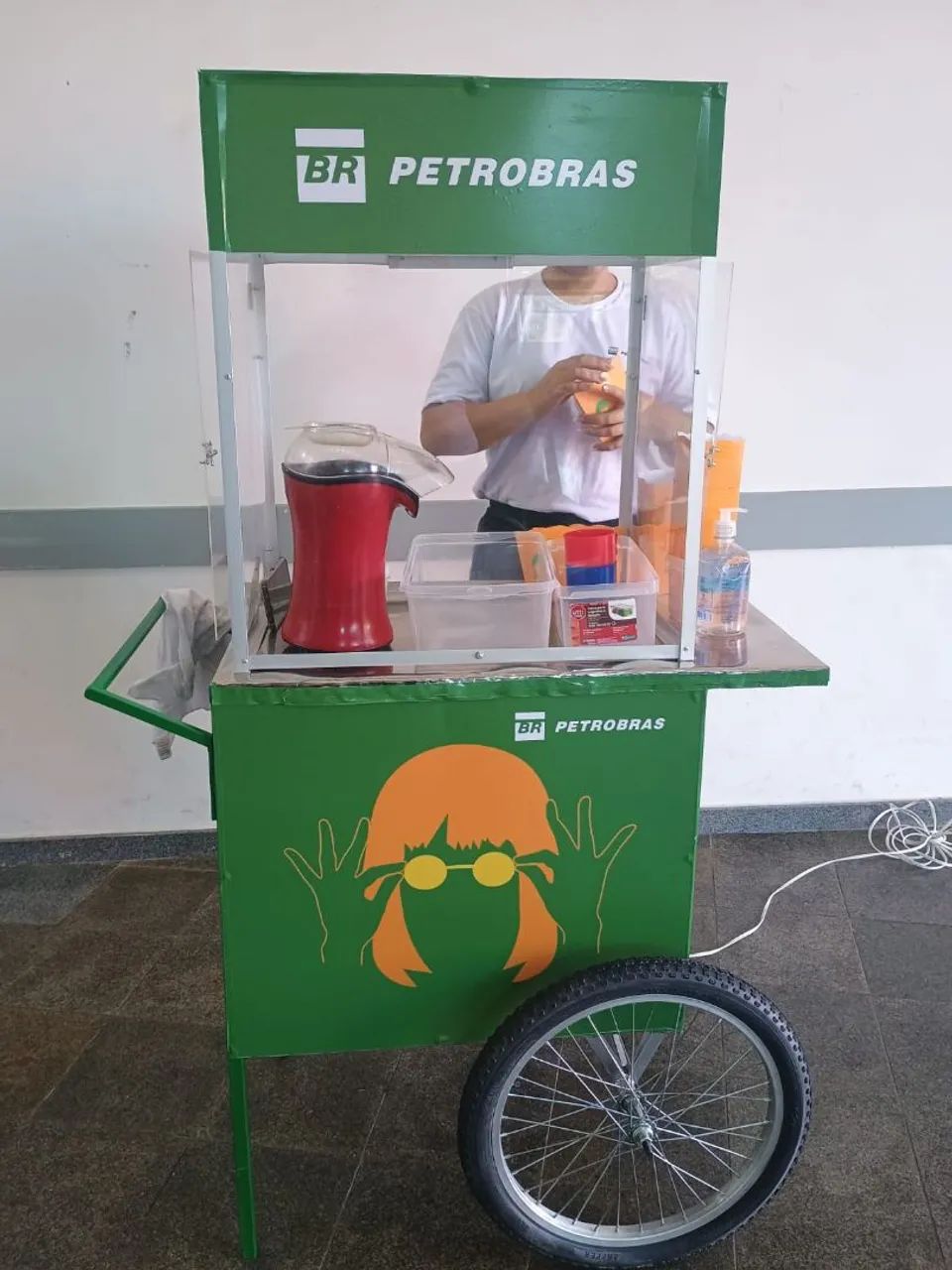 Carrinho de pipoca retrô para alugar. - Foto 3