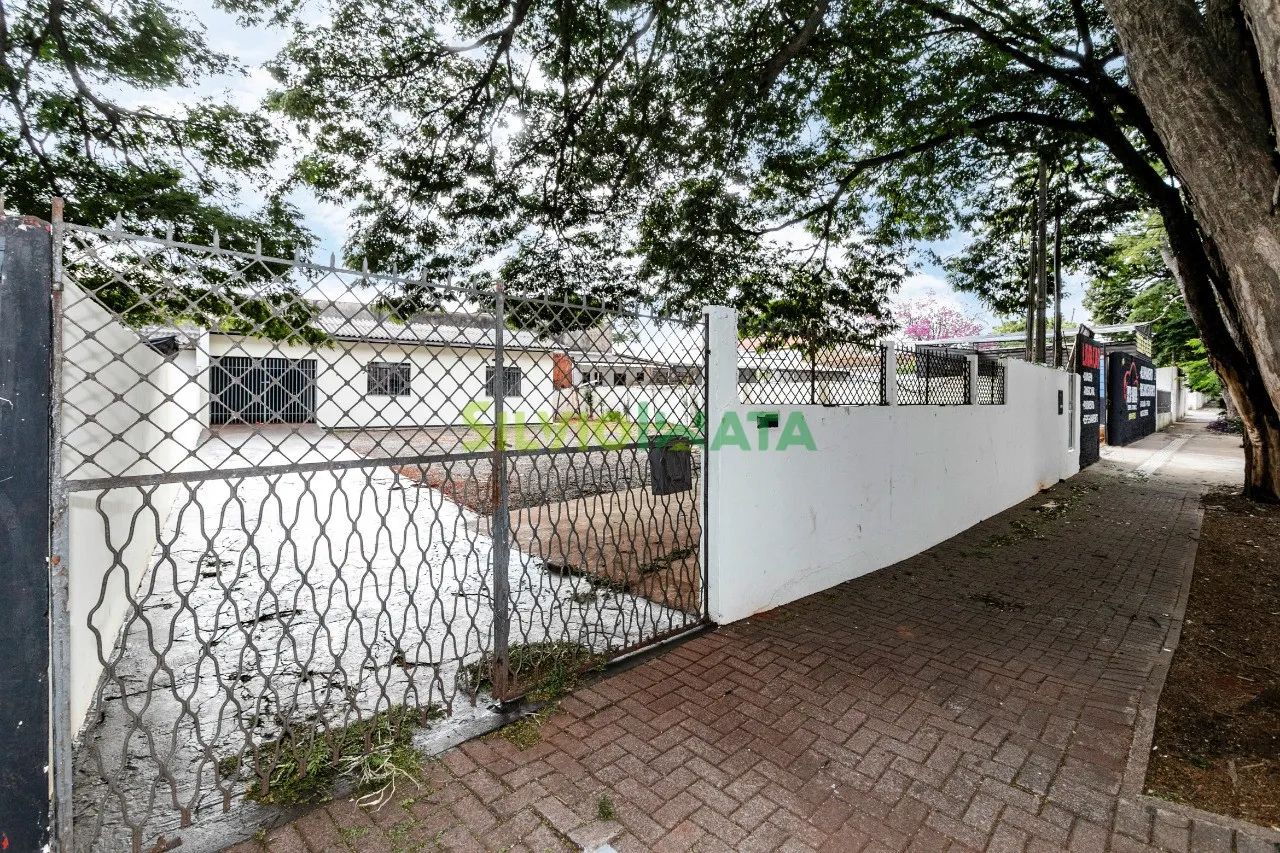 EXCELENTE CASA RESIDENCIAL E COMERCIAL COM 02 QUARTOS PARA ALUGAR NO BAIRRO VILA NOVA.