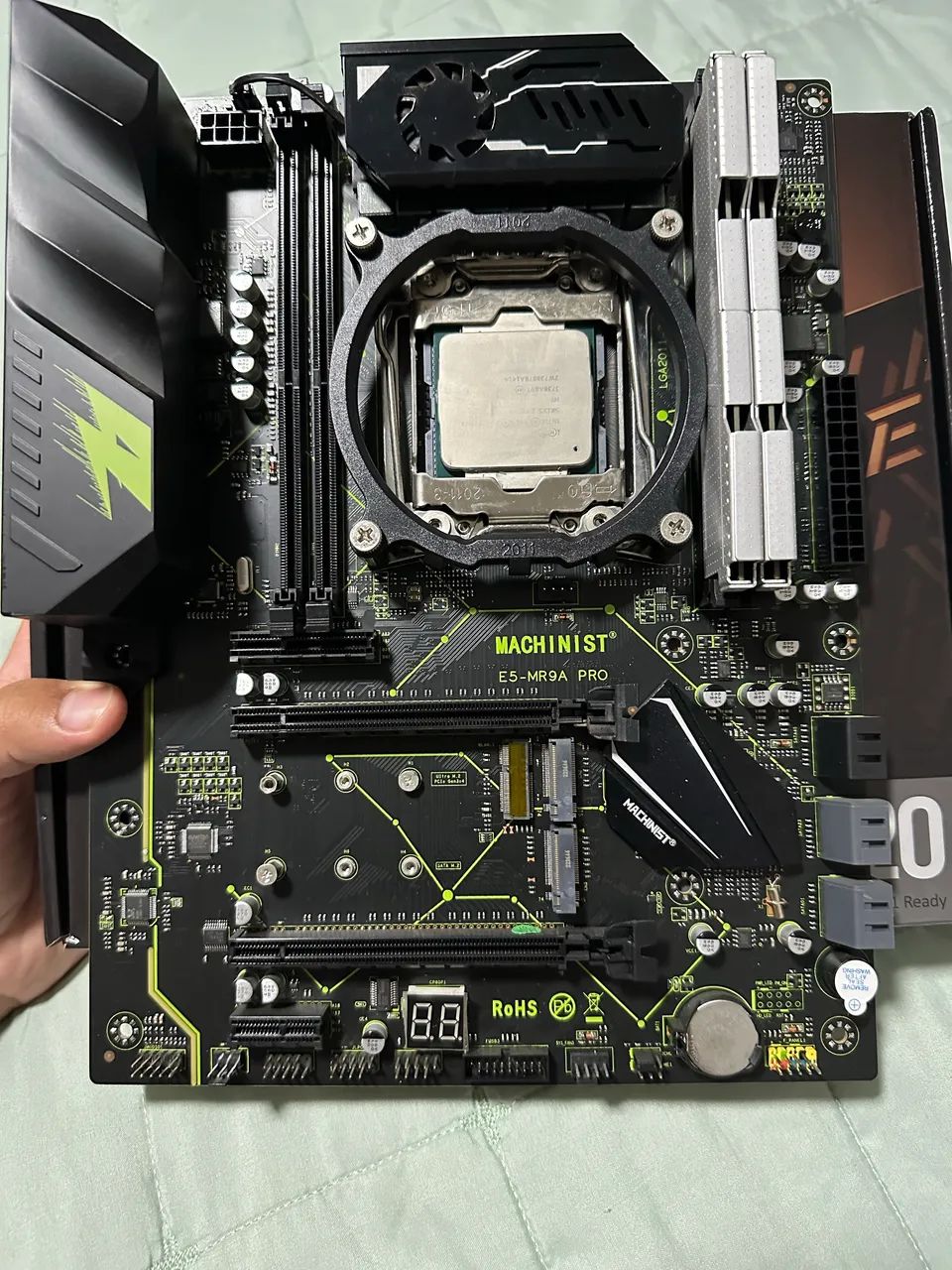 Kit Xeon completo placa mãe + processador + memória NOVO - Foto 2